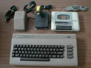 Компьютер Commodore 64 (1982 год) Commodore_64